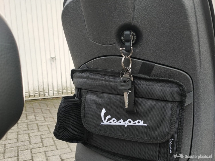 Vespa LX 50 wit